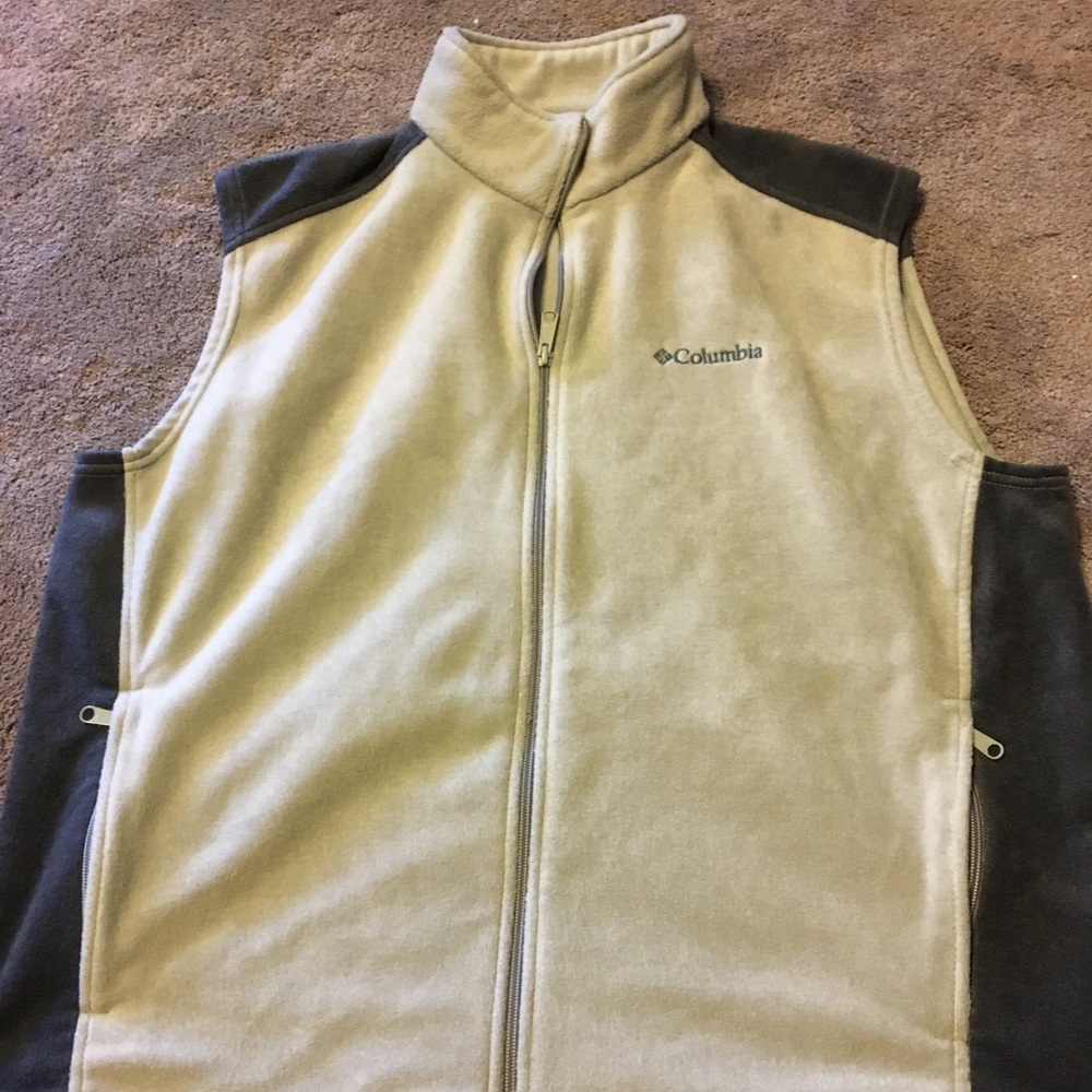 Men’s Columbia vest